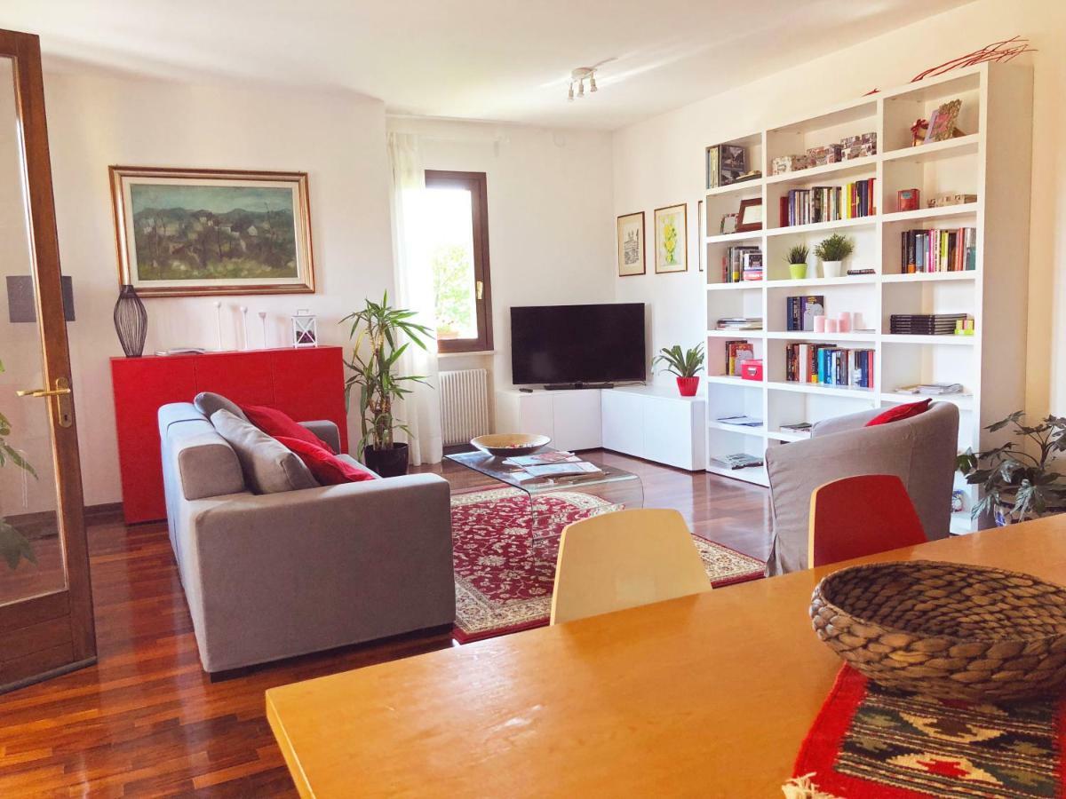 La Casa Di Bea Apartment Farra di Soligo Luaran gambar